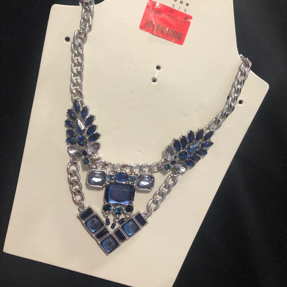 Fashion necklace